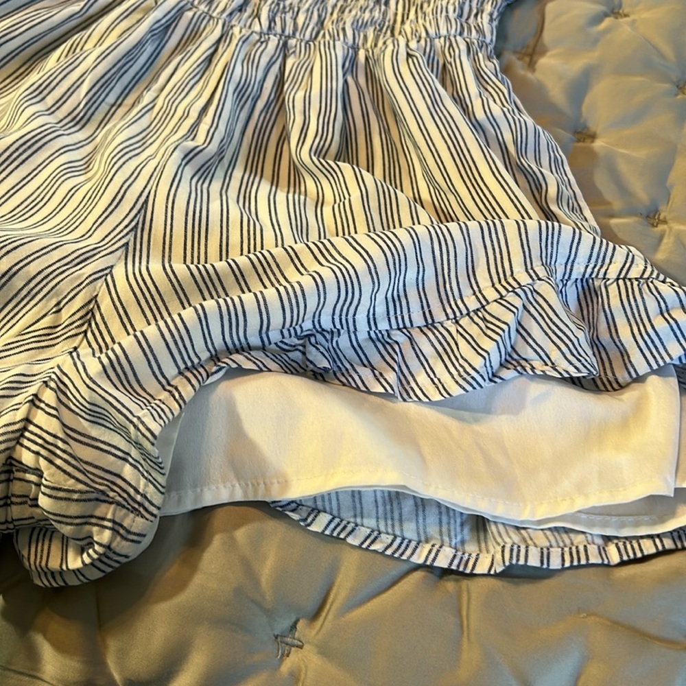 3 for 30$ Hollister Striped Off-Shoulder Romper - Picture 6 of 6
